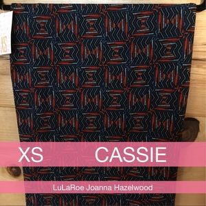 NWT XS LuLaRoe Cassie Skirt